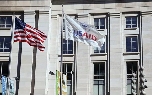 Governo Trump manterá apenas 294 dos 10 mil funcionários da USAID no mundo, dizem fontes