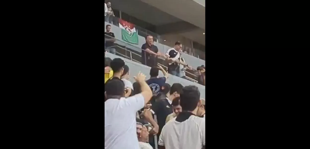 Jair Bolsonaro é hostilizado por torcedores do Vasco no Mané Garrincha