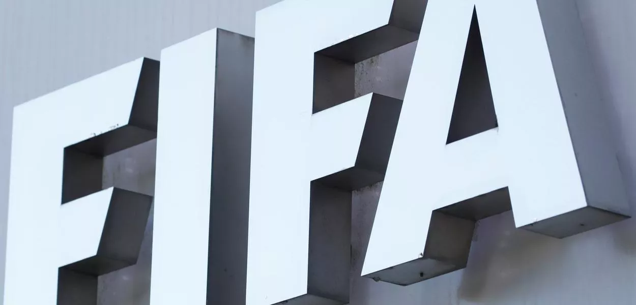 Logo da Fifa na sede da entidade em Zurique
05/08/2020 REUTERS/Arnd Wiegmann
