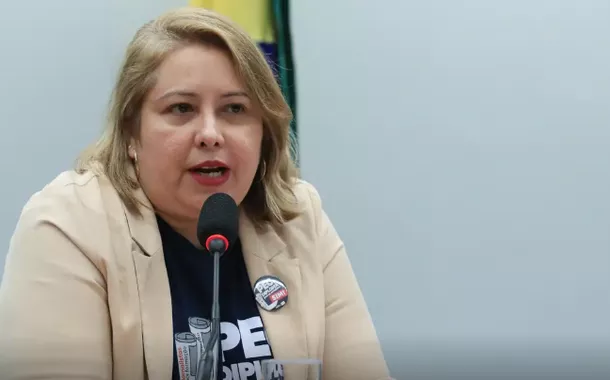 Samira de Castro