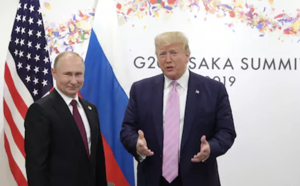 Trump diz que falará com Putin na terça-feira para discutir o fim da guerra na Ucrânia