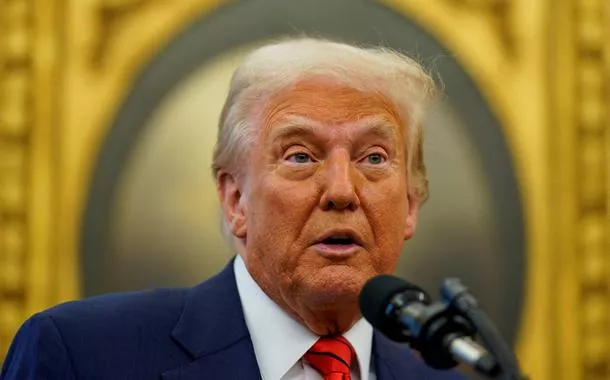 Trump aplica tarifas de 25% sobre importações de aço e alumínio na última investida da guerra comercial