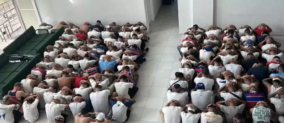 115 torcedores de Fortaleza e Ceará foram presos na tarde de sábado (8)