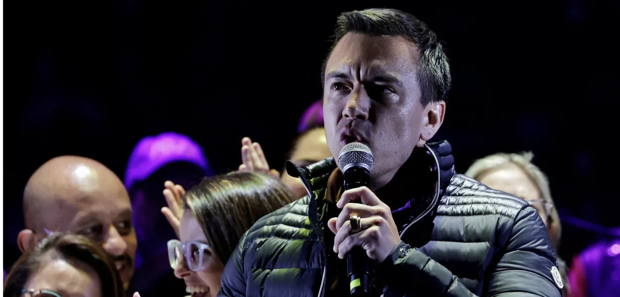 Daniel Noboa durante seu evento de encerramento da campanha presidencial, em Quito, Equador, 6 de fevereiro de 2025