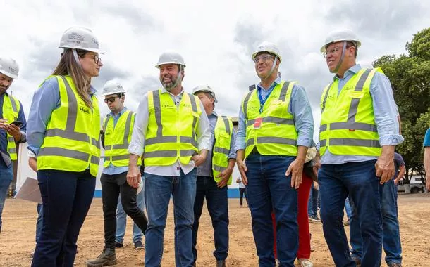 Projeto Piraquê: Alexandre Silveira visita maior obra de transmissão de energia do Brasil