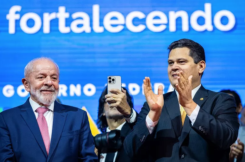 Lula e Davi Alcolumbre no Encontro de Novos Prefeitos e Prefeitas, em Brasília-DF - 11/02/2025