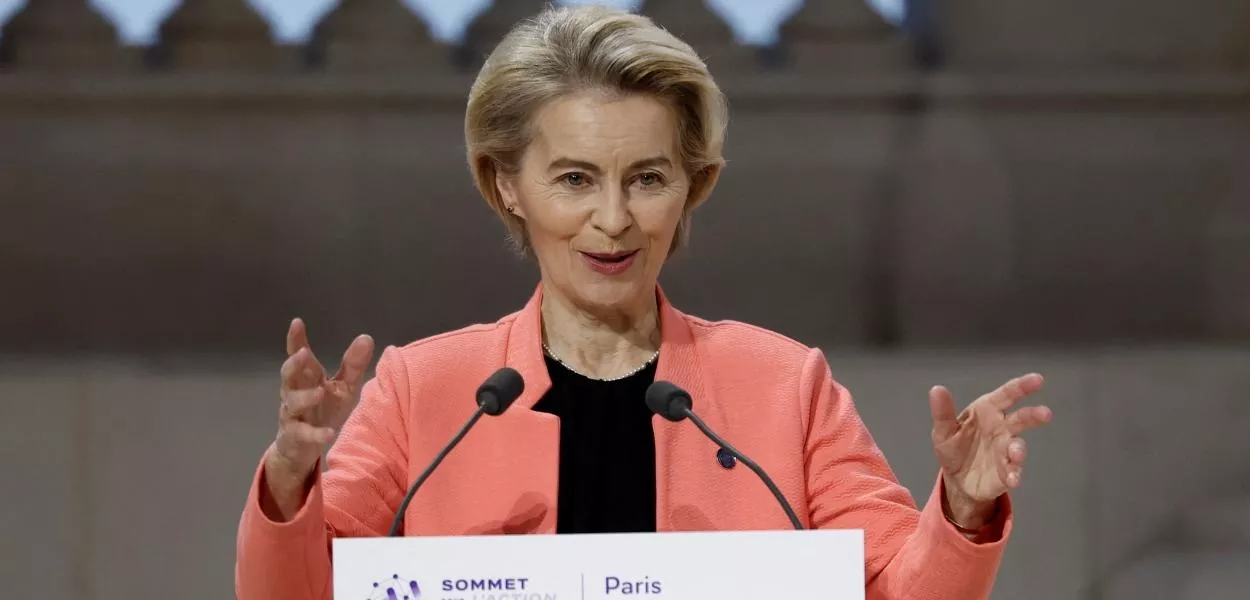 Ursula von der Leyen em Paris