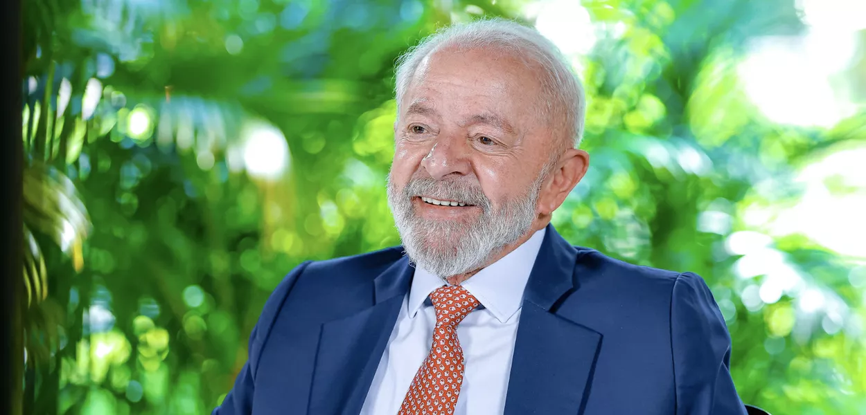 12.02.2025 - Presidente Luiz Inácio Lula da Silva durante entrevista à Rádio Diário FM, de Macapá. Granja do Torto, Brasília - DF