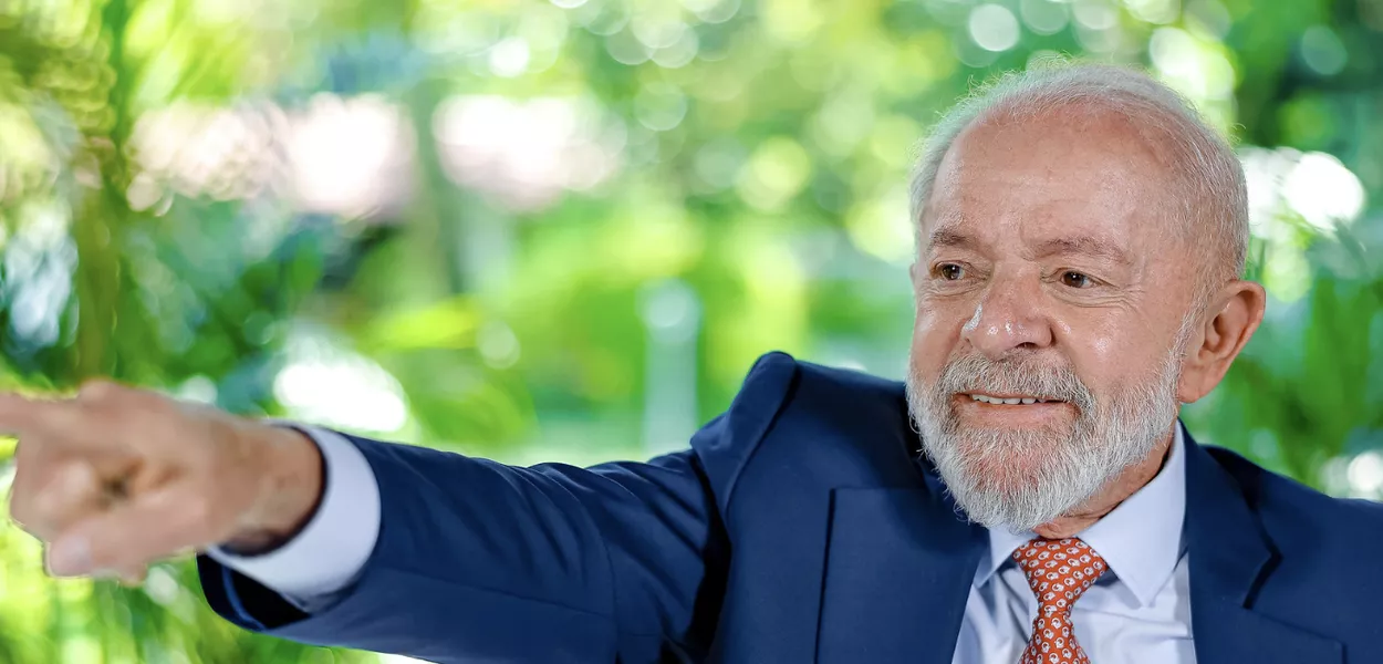 12.02.2025 - Presidente Luiz Inácio Lula da Silva durante entrevista à Rádio Diário FM, de Macapá. Granja do Torto, Brasília - DF.