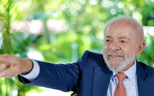 'Distribuição de riqueza é o que está fazendo a economia brasileira surpreender', diz Lula