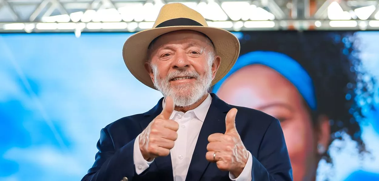 Presidente Lula durante cerimônia de celebração da doação da Área de Patrimônio da União “Gleba Cumaú” (Área J) ao Governo do Estado do Amapá e de anúncio da entrega do Conjunto Habitacional Nelson dos Anjos. Macapá-AP