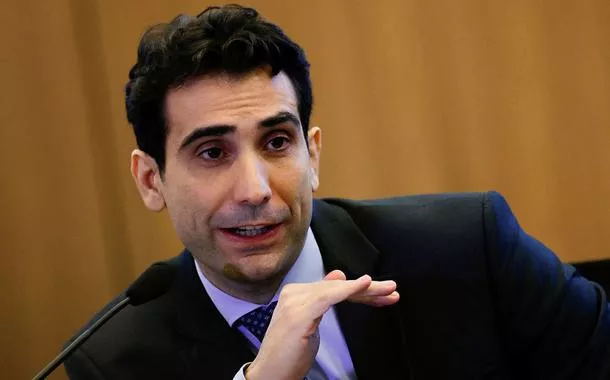 Economia brasileira mostra um dinamismo excepcional e está bastante aquecida, diz Galípolo