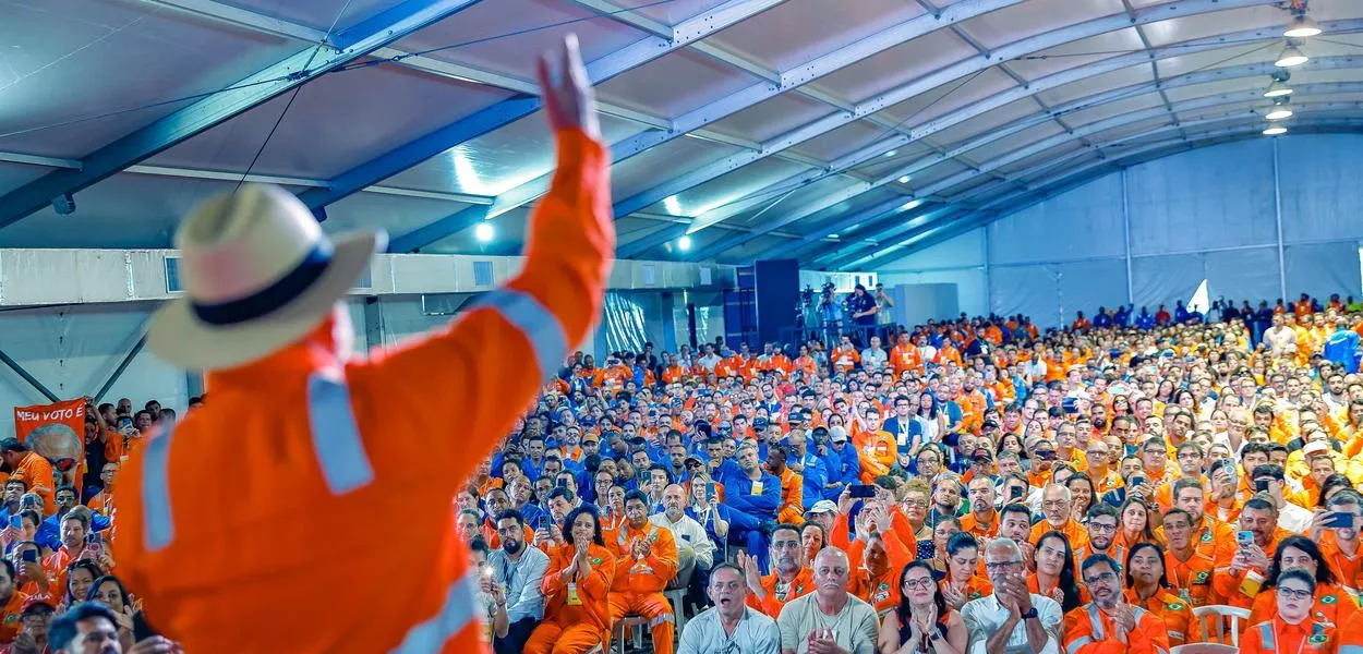 Presidente da República, Luiz Inácio Lula da Silva, durante cerimônia de retomada da indústria naval e offshore brasileira no âmbito do Programa de Renovação da Frota Naval do Sistema Petrobras. Tebig, Angra dos Reis - RJ.