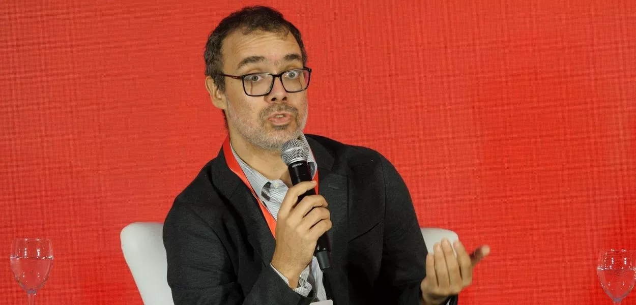 Pedro Abramovay fala no painel o painel "As Experiências Internacionais", durante o evento "A Política Nacional sobre Drogas: um Novo Paradigma", realizado pelo Brasil 247, TV 247 e Consultor Jurídico, com apoio do grupo Prerrogativas - Brasília (DF) - 18/02/2025