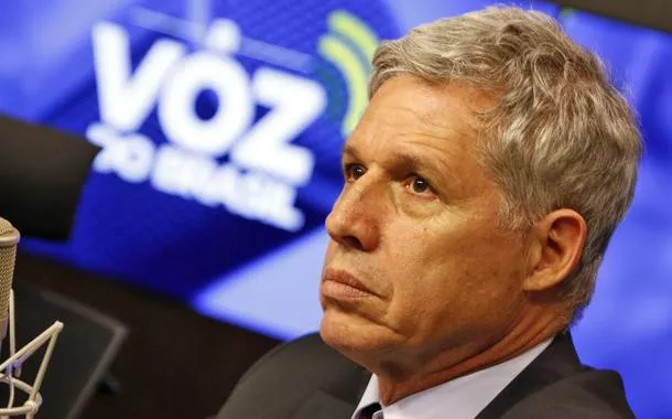 Fux legitimou julgamento de Bolsonaro, afirma Paulo Teixeira