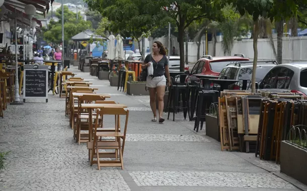 Selic em alta encarece crédito e exige planejamento dos pequenos negócios