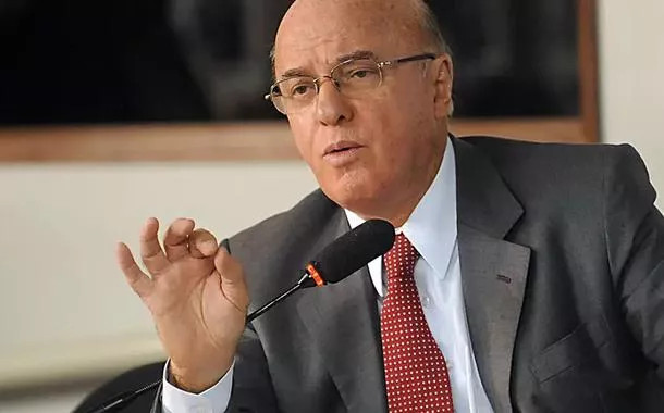"Eu estava condenado antes mesmo de ser julgado", diz o almirante Othon