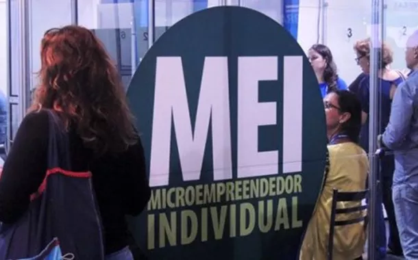 Profissionais excluídos do MEI: saiba o que fazer para evitar problemas fiscais com a nova regra
