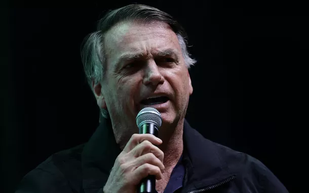 Bolsonaro aciona STF para impedir Dino e Zanin em ação sobre golpe