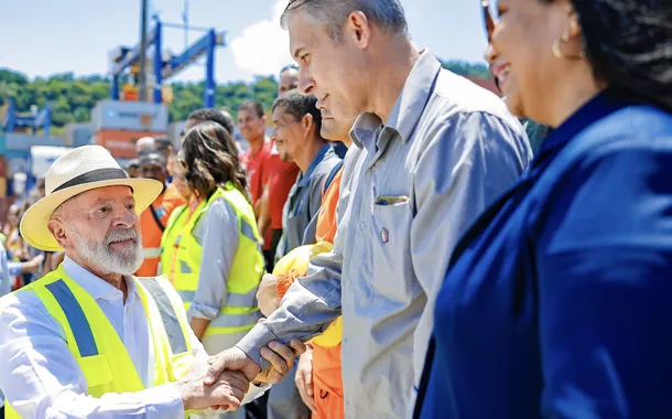 21.02.2024 - Presidente Luiz Inácio Lula da Silva durante cerimônia de assinatura do contrato de concessão do Terminal ITG02 do Porto de Itaguaí e anúncio de recursos do Fundo da Marinha Mercante, no Porto de Itaguaí, Ilha da Madeira (RJ)