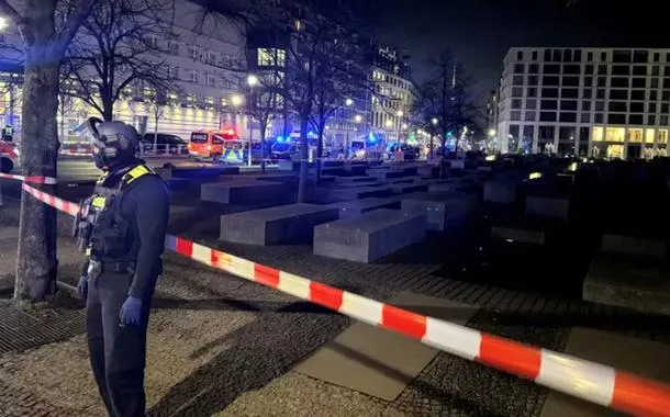 Turista espanhol é esfaqueado no Memorial do Holocausto em Berlim