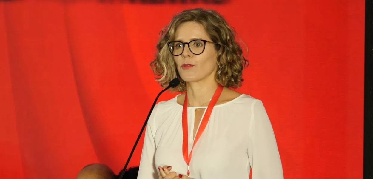 A professora Andrea Galassi, coordenadora do Centro de Referência sobre Drogas e Vulnerabilidades Associadas da Universidade de Brasília (UnB), fala no painel "A Cannabis Medicinal no Brasil: Suas Aplicações e Potenciais Benefícios para o Sistema de Saúde", durante o evento "A Política Nacional sobre Drogas: Um Novo Paradigma", realizado pelo Brasil 247, TV 247 e Consultor Jurídico, com apoio do grupo Prerrogativas - Brasília (DF) - 18/02/2025