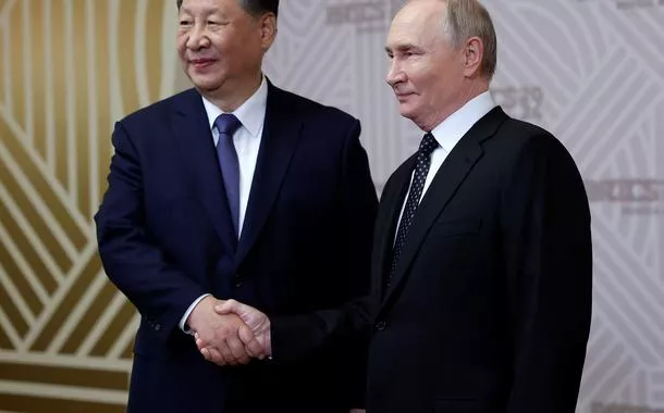 Putin e Xi Jinping se encontram em Moscou em cerimônia do 80º aniversário do fim da Segunda Guerra Mundial
