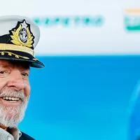 Lula diz que Petrobras ajudará a realizar transição energética