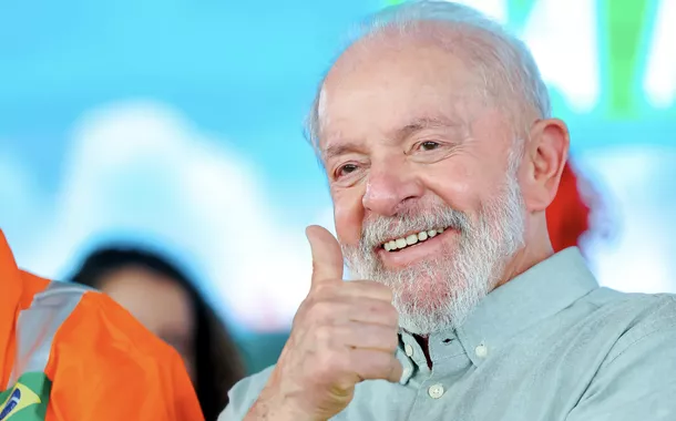 Lula tenta reverter queda nas pesquisas e planeja pronunciamentos quinzenais à Nação