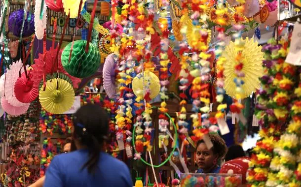 Pequenos negócios ampliam vendas no Carnaval com produtos personalizados