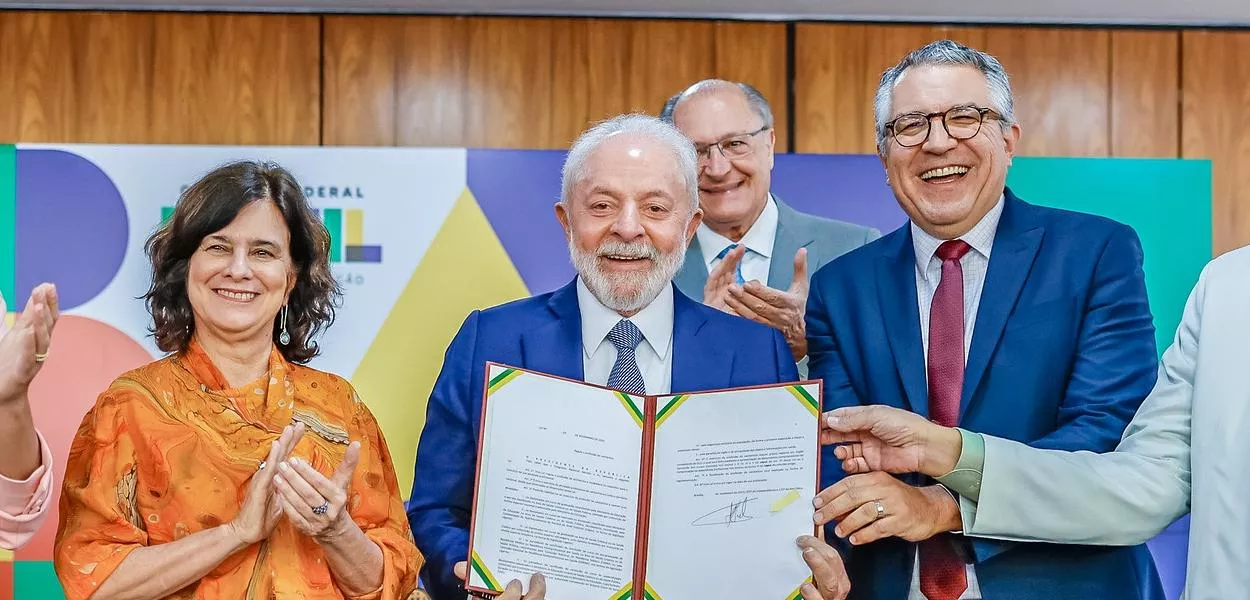 Nísia Trindade, Lula e Alexandre Padilha