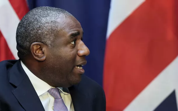 Chanceler britânico defende o confisco definitivo das reservas russas