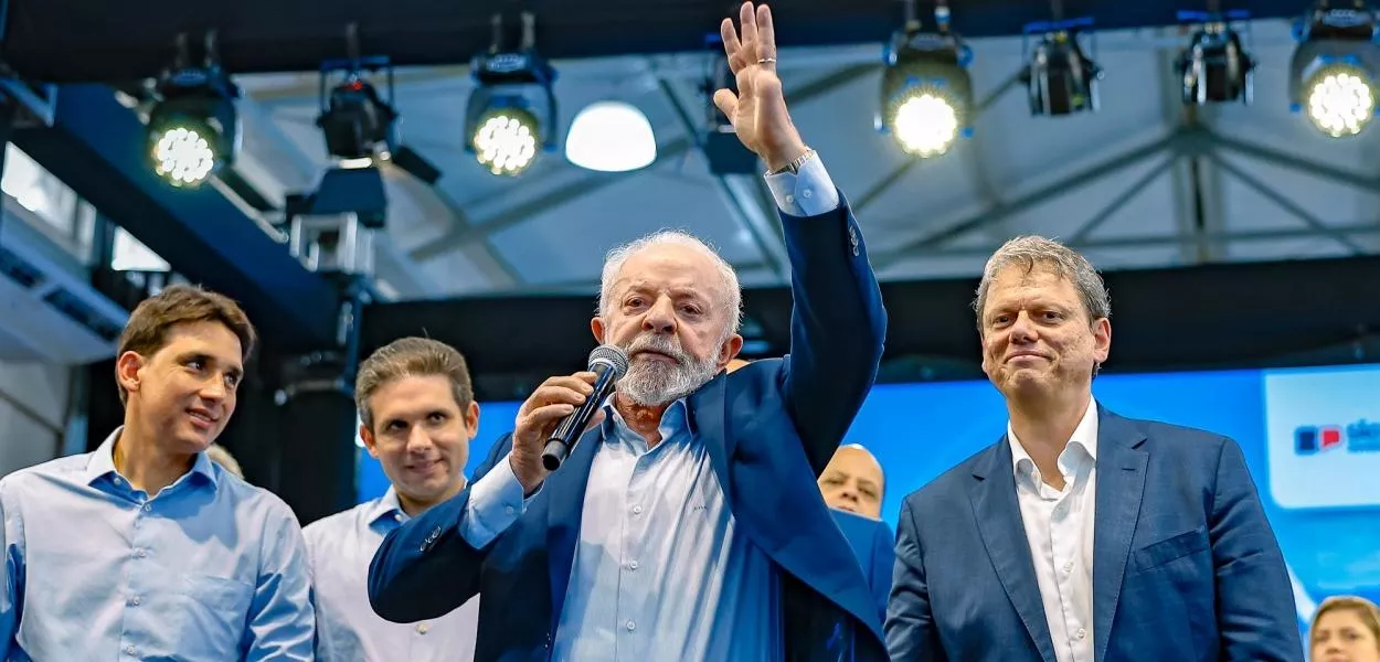 Presidente Lula e o governador de São Paulo, Tarcísio de Freitas