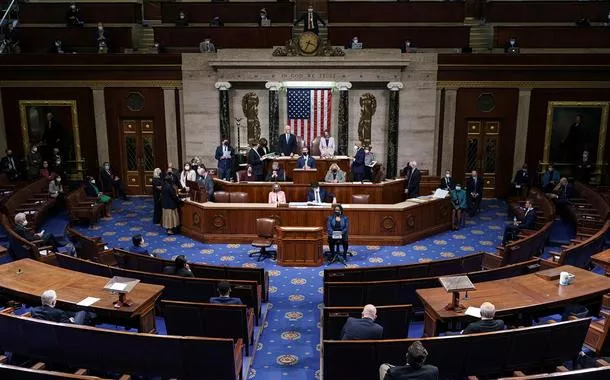 Congressistas americanos reagem à humilhação histórica de Zelensky na Casa Branca