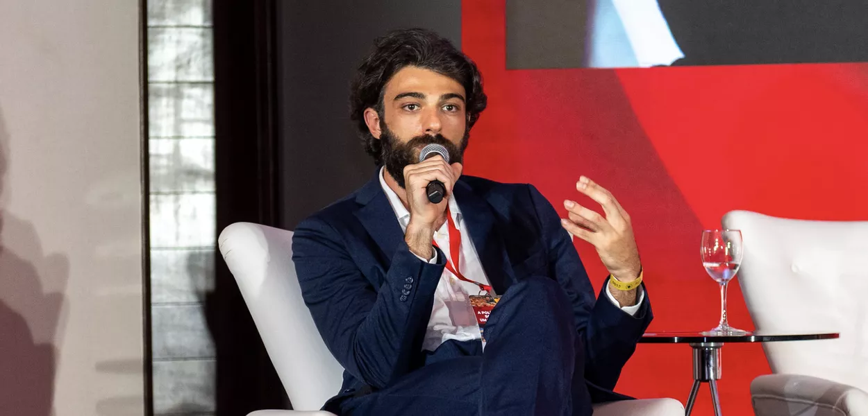 Thiago Cardoso, chefe de Inteligência e sócio da Kaya Mind, fala no painel "Os Impactos Econômicos e Sociais da Decisão do STF", durante o evento "A Política Nacional sobre Drogas: Um Novo Paradigma", realizado pelo Brasil 247, TV 247 e Consultor Jurídico, com apoio do grupo Prerrogativas - Brasília (DF) - 18/02/2025