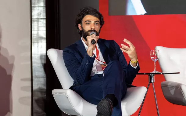 Com 3 milhões de usuários, Brasil perde bilhões ao manter venda de cannabis na ilegalidade, afirma Thiago Cardoso