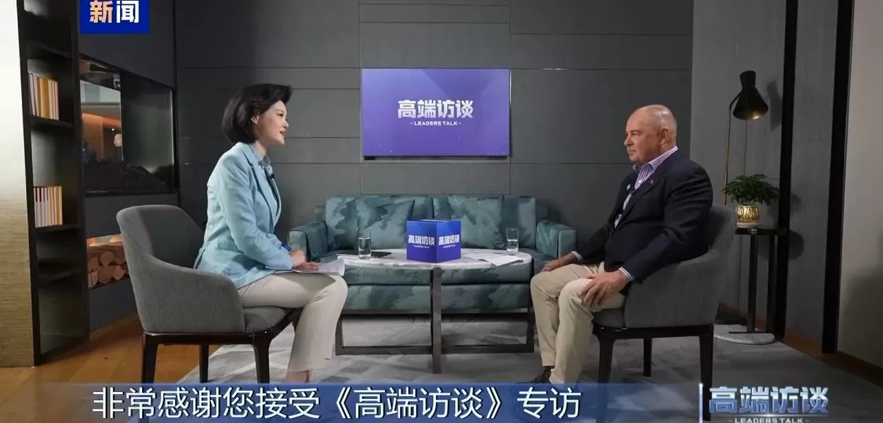 Entrevista com primeiro-ministro das Ilhas Cook