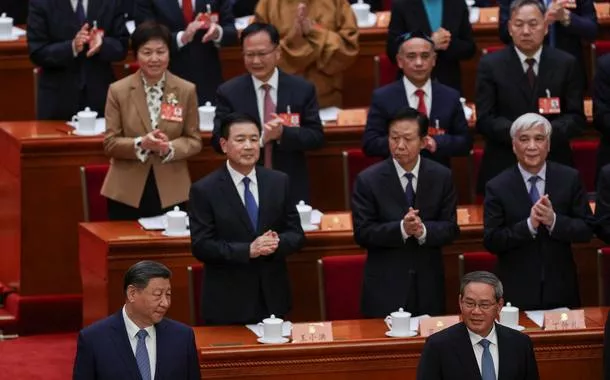 China trabalhará para promover firmemente a "reunificação" com Taiwan, diz premiê