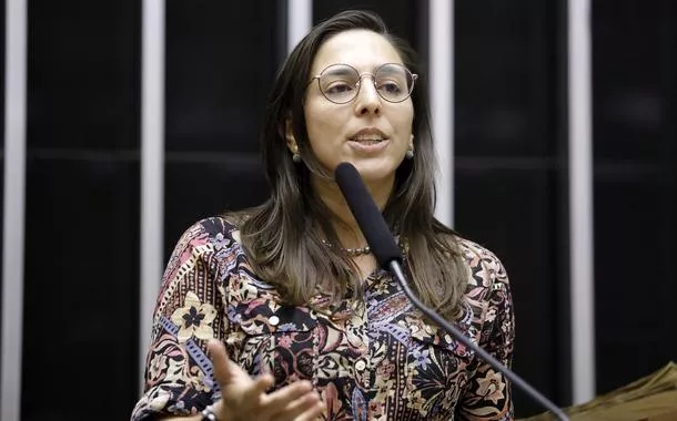 "A política olho no olho não pode ser deixada de lado", diz Natália Bonavides