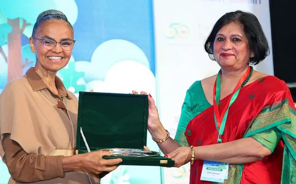 Marina Silva recebe prêmio internacional por liderança em sustentabilidade