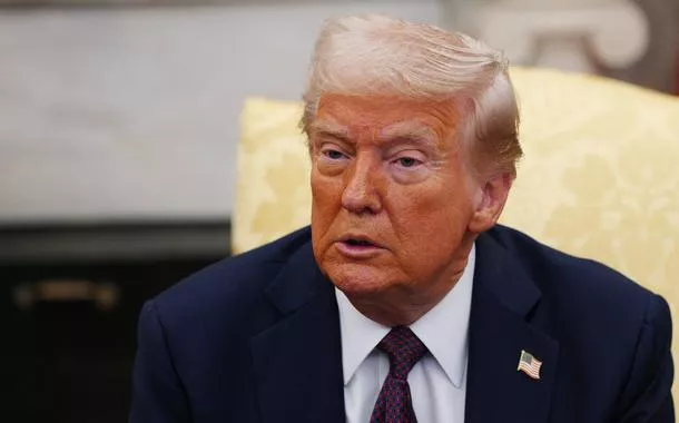 Trump age como 'coveiro' da ordem global criada pelos EUA, avaliam analistas