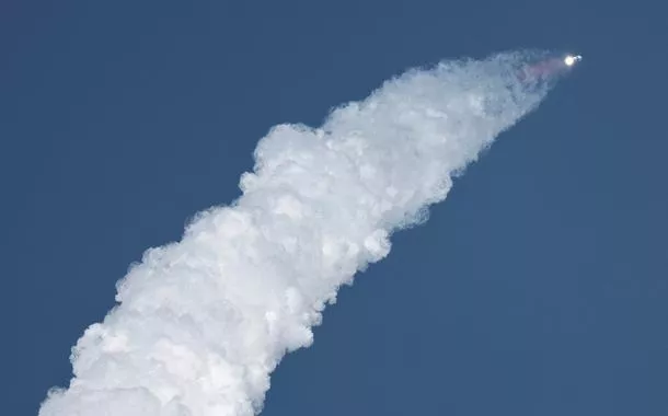 Espaçonave Starship da SpaceX é lançada em seu oitavo teste na plataforma de lançamento da empresa em Boca Chica, em Brownsville, Texas
06/03/2025

