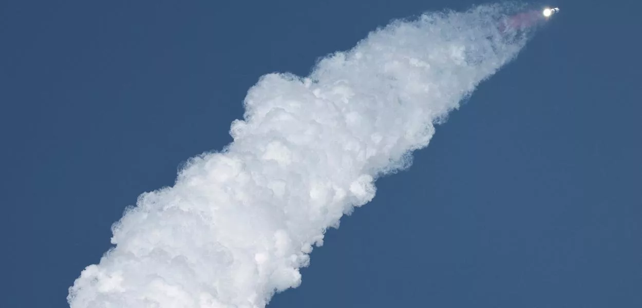 Espaçonave Starship da SpaceX é lançada em seu oitavo teste na plataforma de lançamento da empresa em Boca Chica, em Brownsville, Texas
06/03/2025