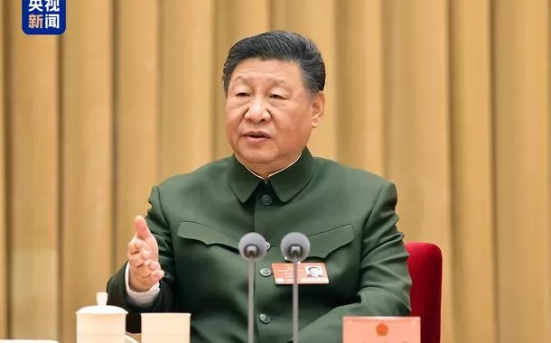Xi Jinping pede conclusão bem-sucedida do plano quinquenal para desenvolvimento militar