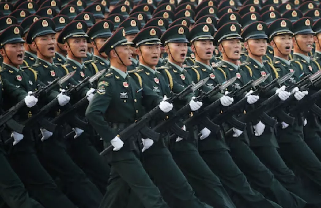 Soldados chineses