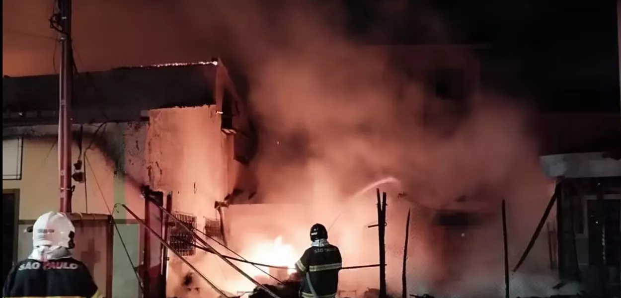 Quatro pessoas morrem em incêndio em abrigo em São José dos Campos, SP 