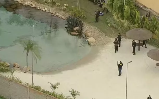 Polícia desmantela 'resort' de Peixão, no Complexo de Israel