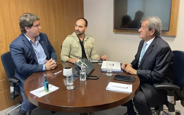 Mário Frias, Eduardo Bolsonaro e Valdemar Costa Neto