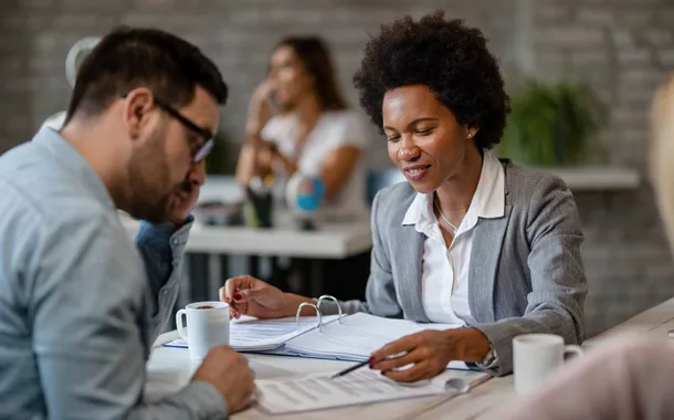 Mulheres empreendem mais por flexibilidade de tempo e independência financeira, aponta Serasa Experian