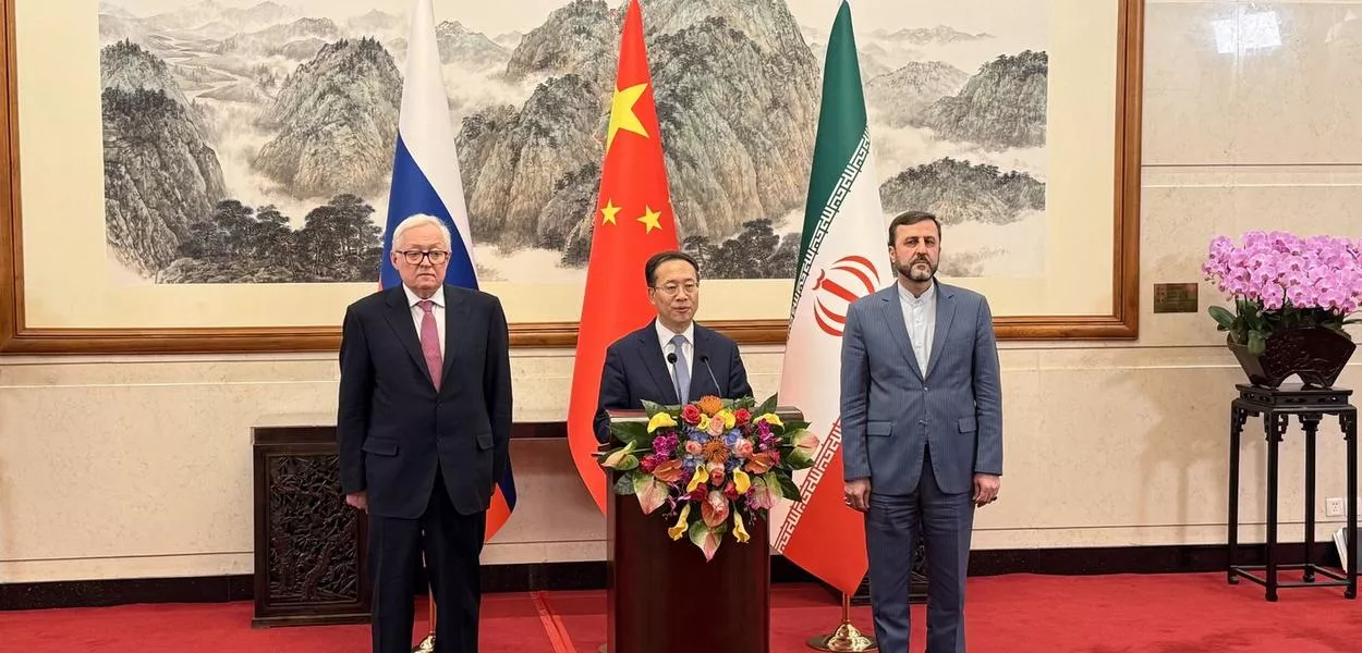 China, Rússia e Irã emitem declaração conjunta sobre questão nuclear iraniana